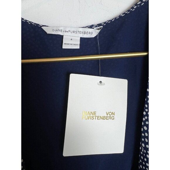 NWT Diane Von Furstenberg blue/white polka dot wrap dress  size 4 - Picture 2 of 8